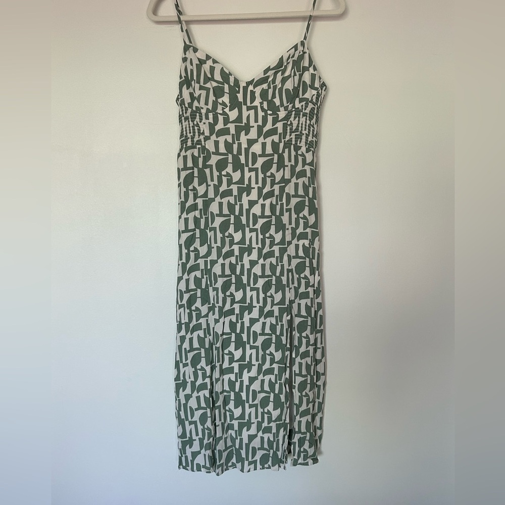 Dynamite old money corset midi dress in green - Picture 5 of 11